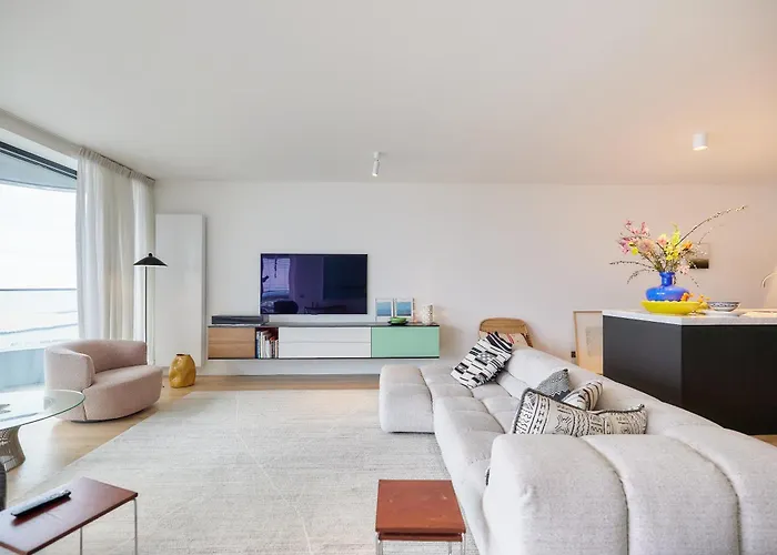 Lecomte - Stunning View Over Sea & 149