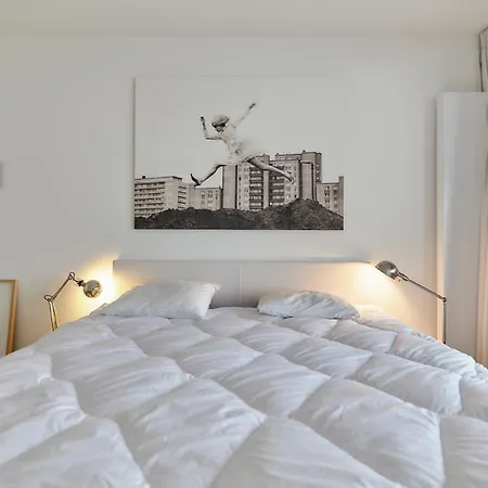 Lecomte - Stunning View Over Sea & 149 *