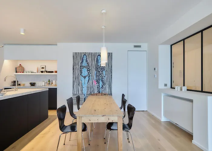 Lecomte - Stunning View Over Sea & 149 *